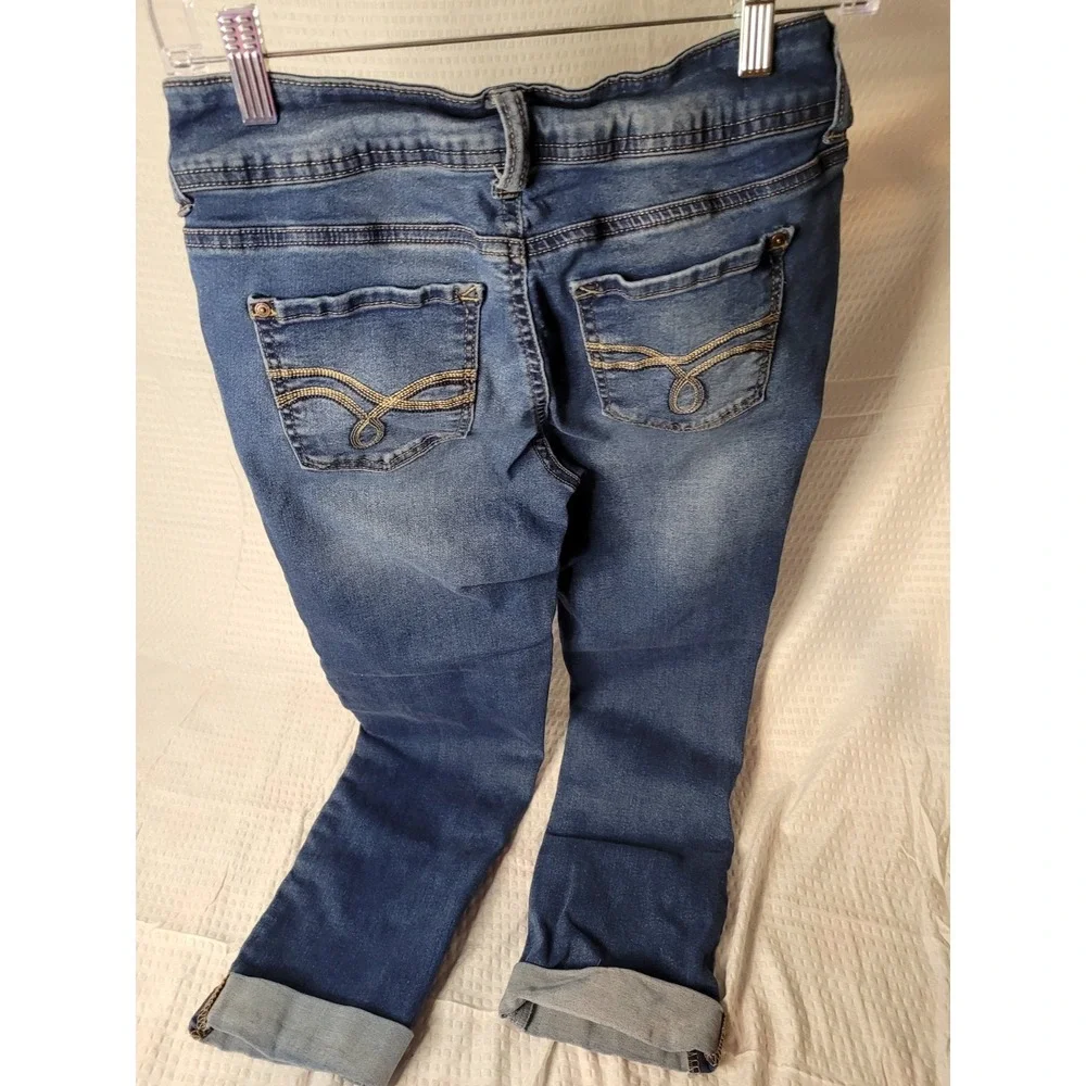 Wallflower‎ Capri Jeans Juniors 7 Blue Luscious Curvy Fit Skinny Stretch Cuffed